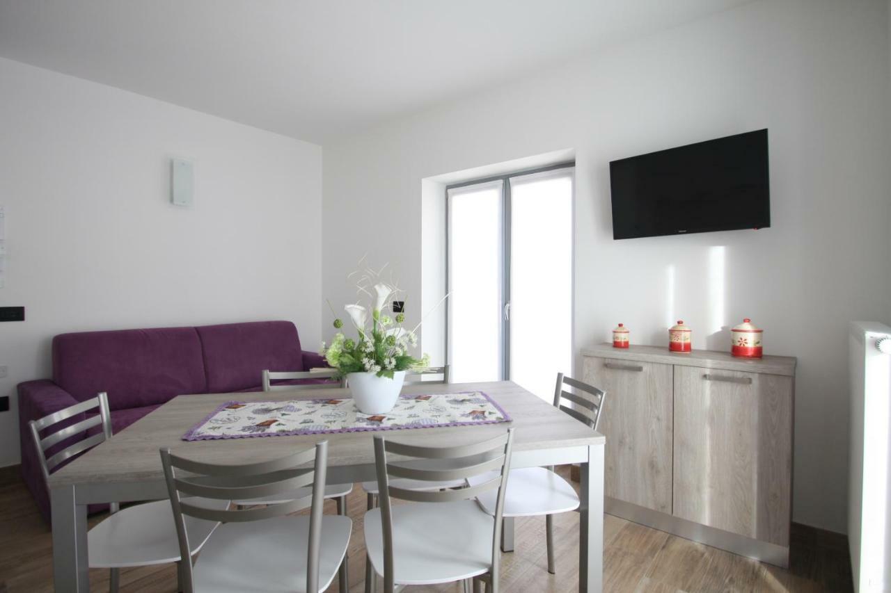 Appartement Casa Ai Stabli à Mezzana  Extérieur photo