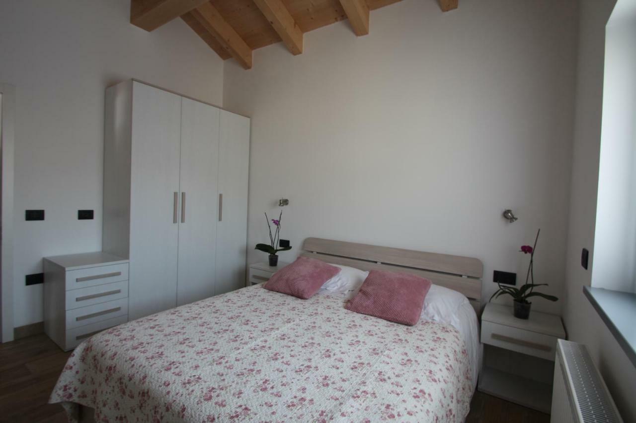Appartement Casa Ai Stabli à Mezzana  Extérieur photo
