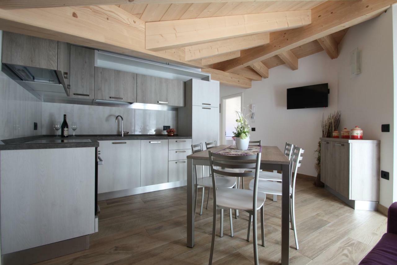 Appartement Casa Ai Stabli à Mezzana  Extérieur photo