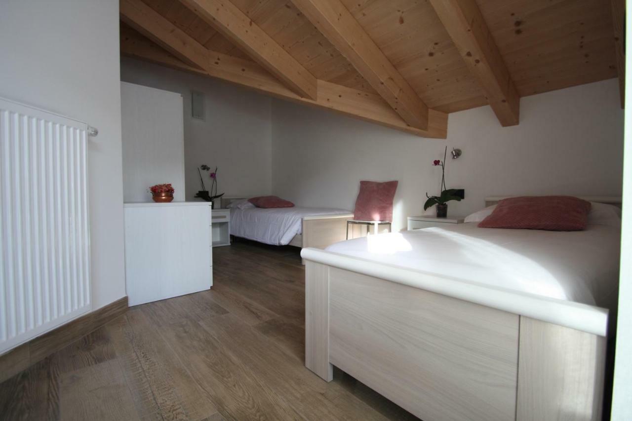 Appartement Casa Ai Stabli à Mezzana  Extérieur photo