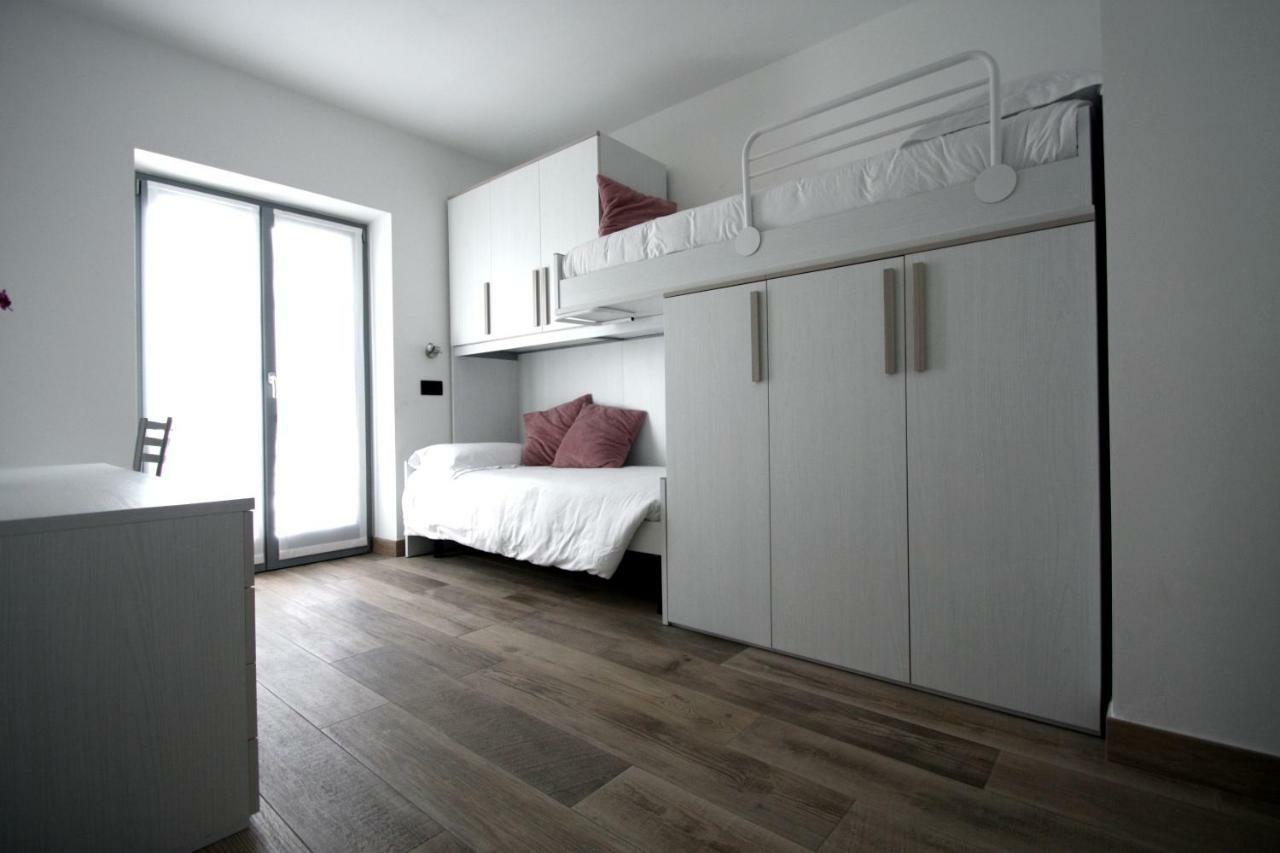 Appartement Casa Ai Stabli à Mezzana  Extérieur photo