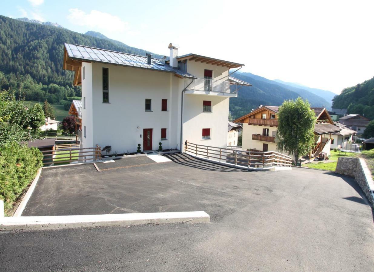 Appartement Casa Ai Stabli à Mezzana  Extérieur photo